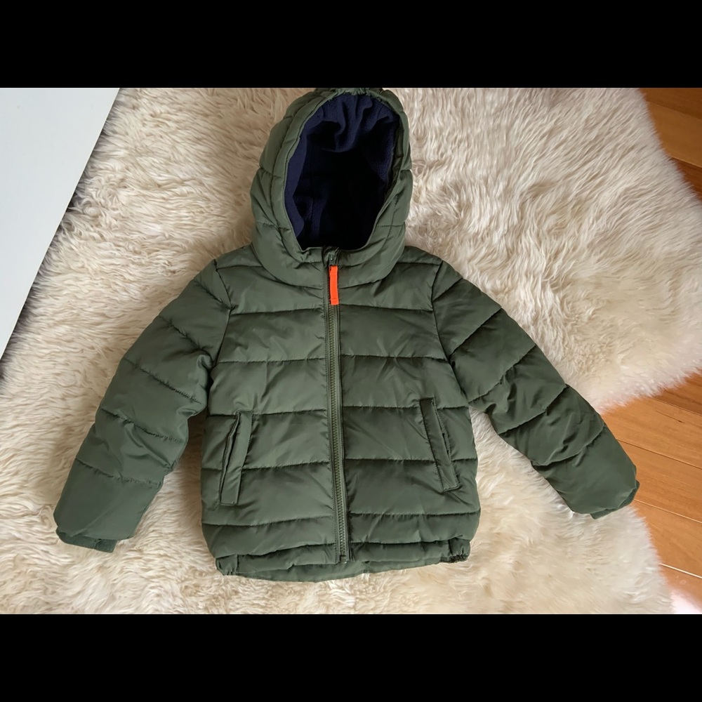 Primary puffer coat girls boys 3T New without a tag